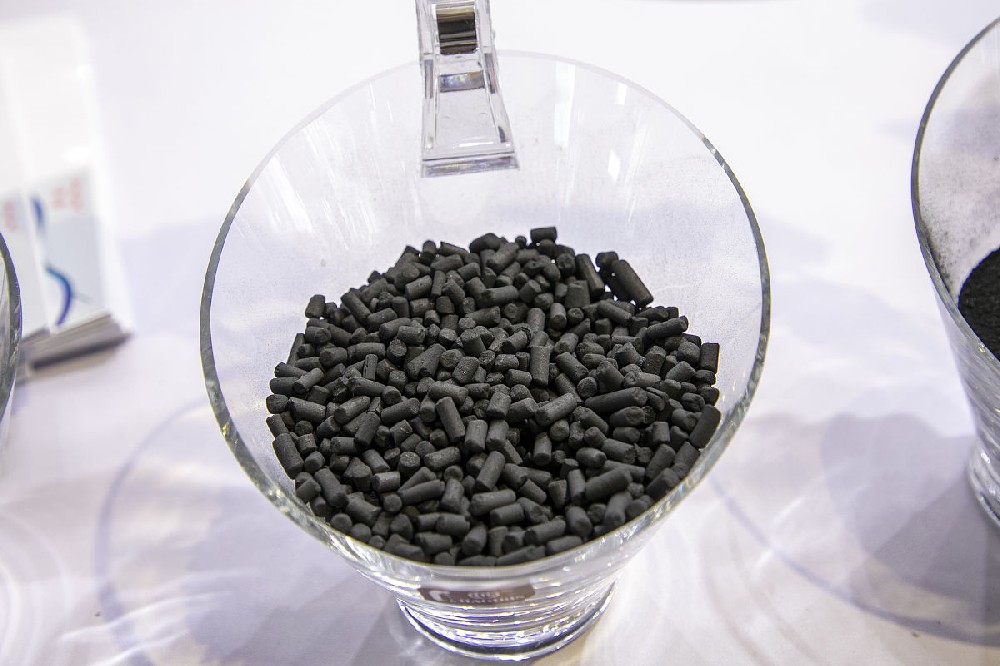 柱狀活性炭生產(chǎn)廠家揭秘：誰在守護我們的碧水藍天